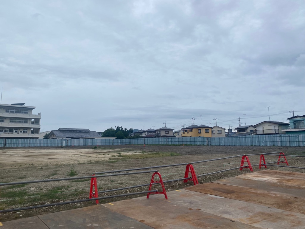 西中学校プール等解体1