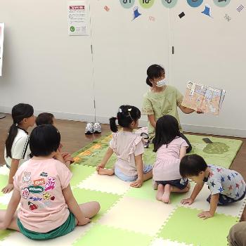 おはなし会展示解説2025