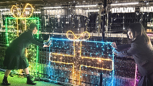 R7_volunteens_illumine-shon_ni