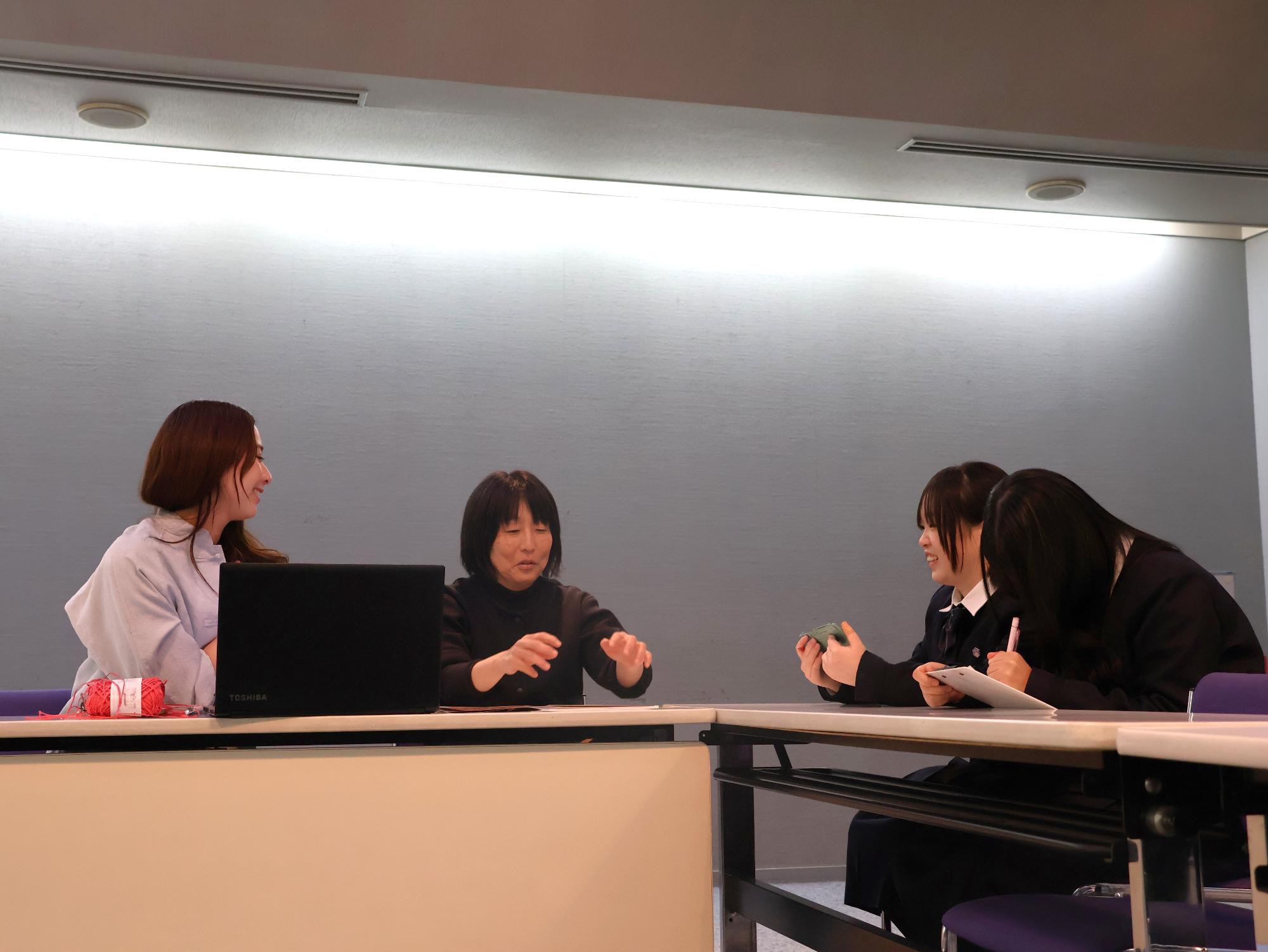 R7sanoteens_郷土博物館インタビュー1