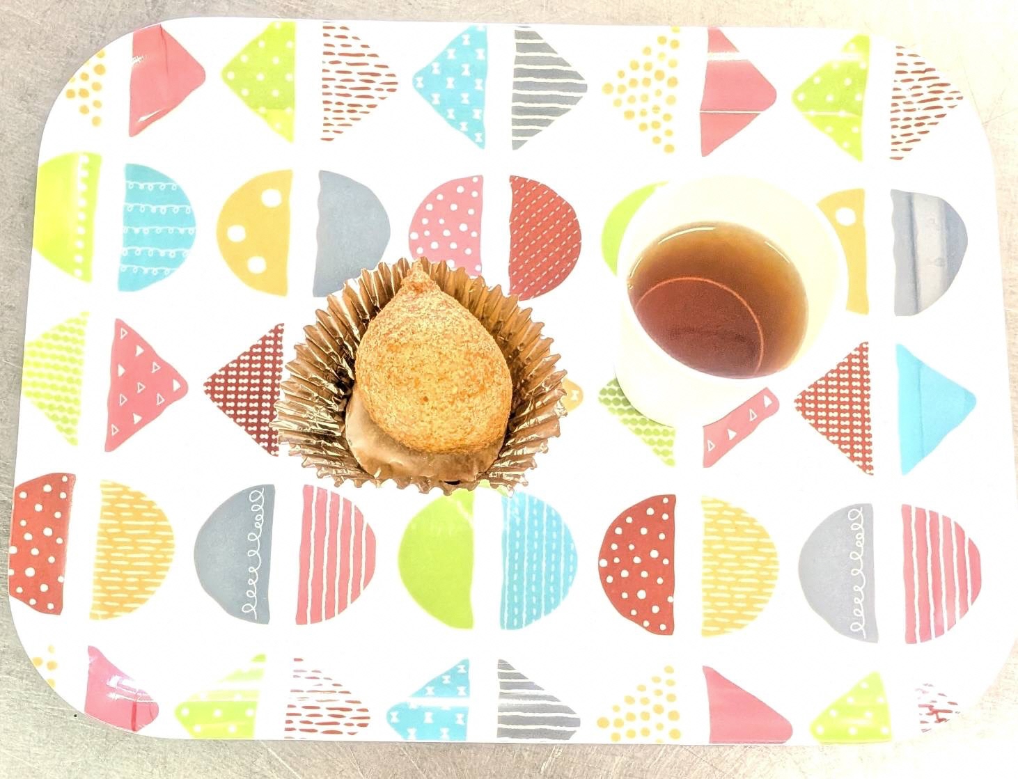 豆腐のごま入りドーナツの写真