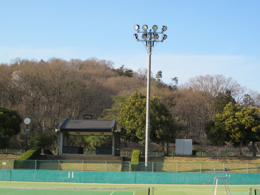 佐野市運動公園テニスコート夜間照明写真