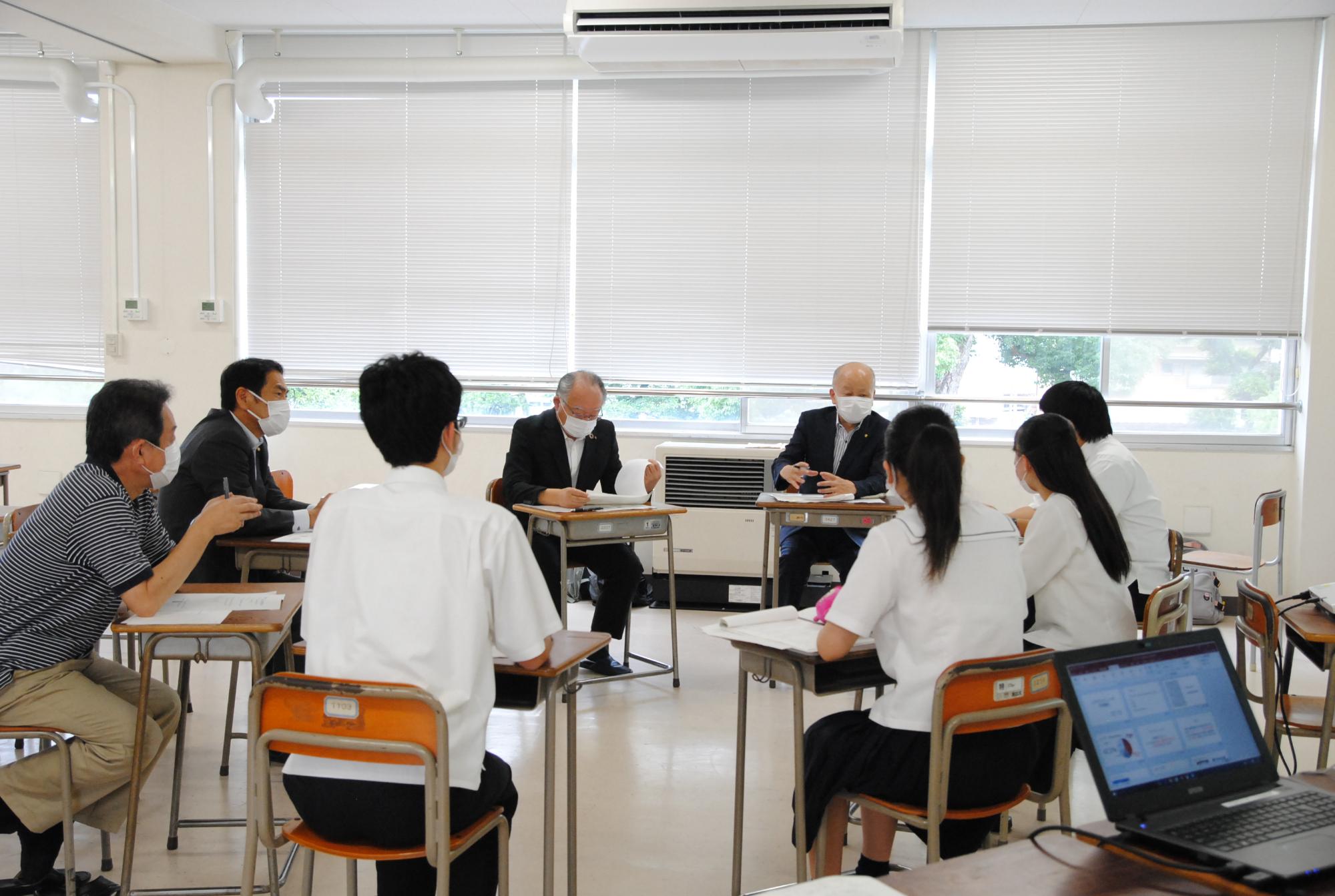 訪問型議会報告会4