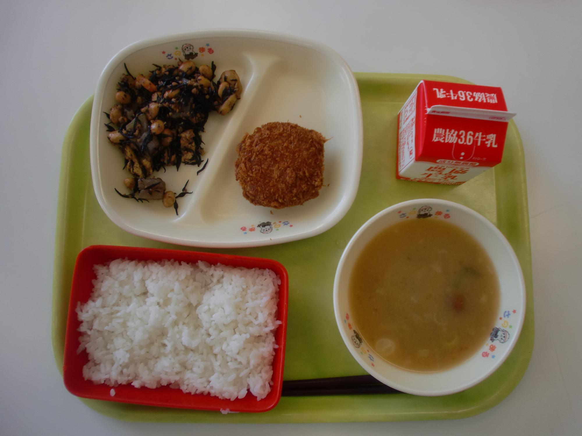 令和5年4月10日北部学校給食センター給食写真