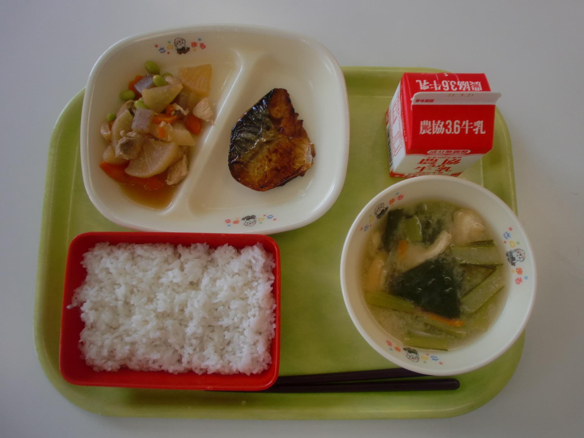 令和5年5月12日北部学校給食センター給食写真