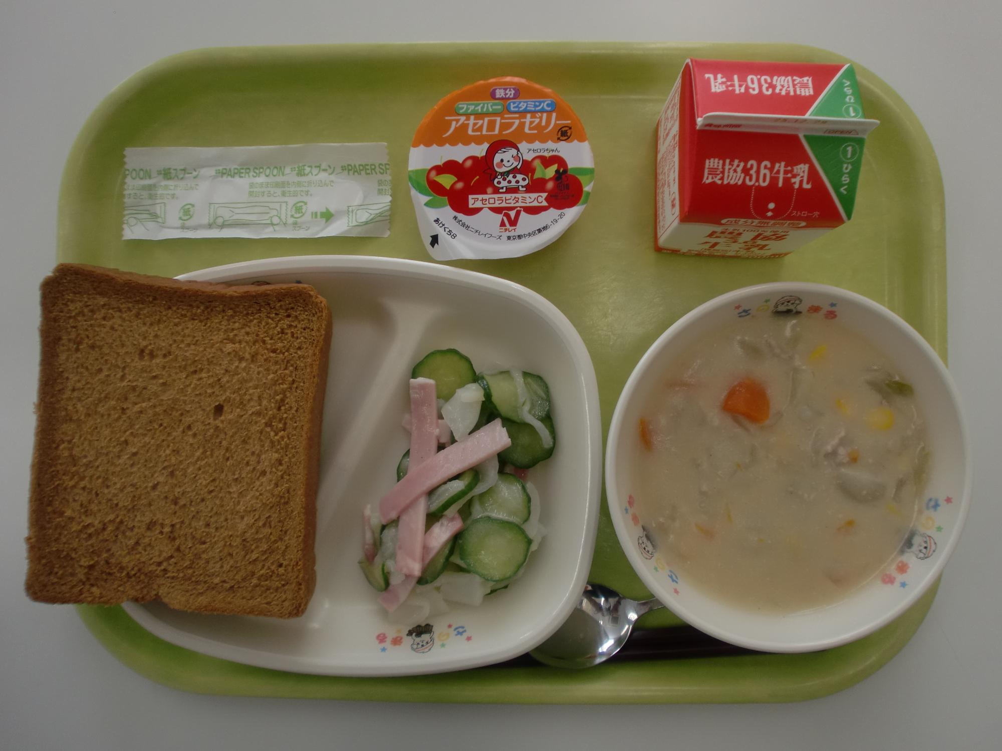 令和7年12月18日北部学校給食センター給食写真