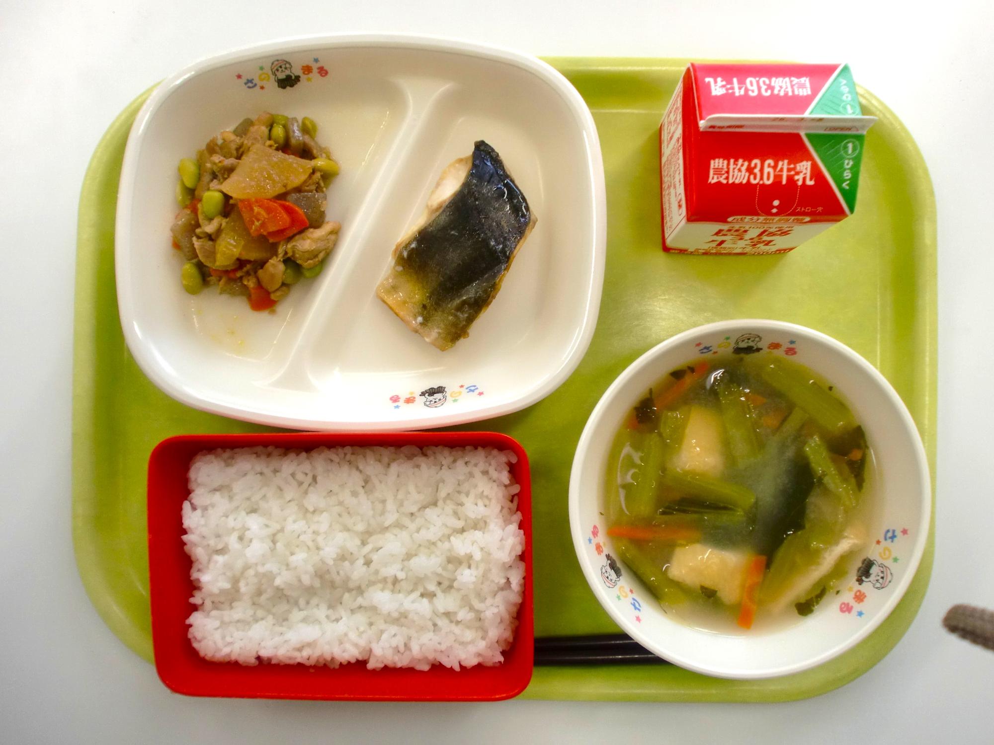 令和8年2月25日北部学校給食センター給食写真