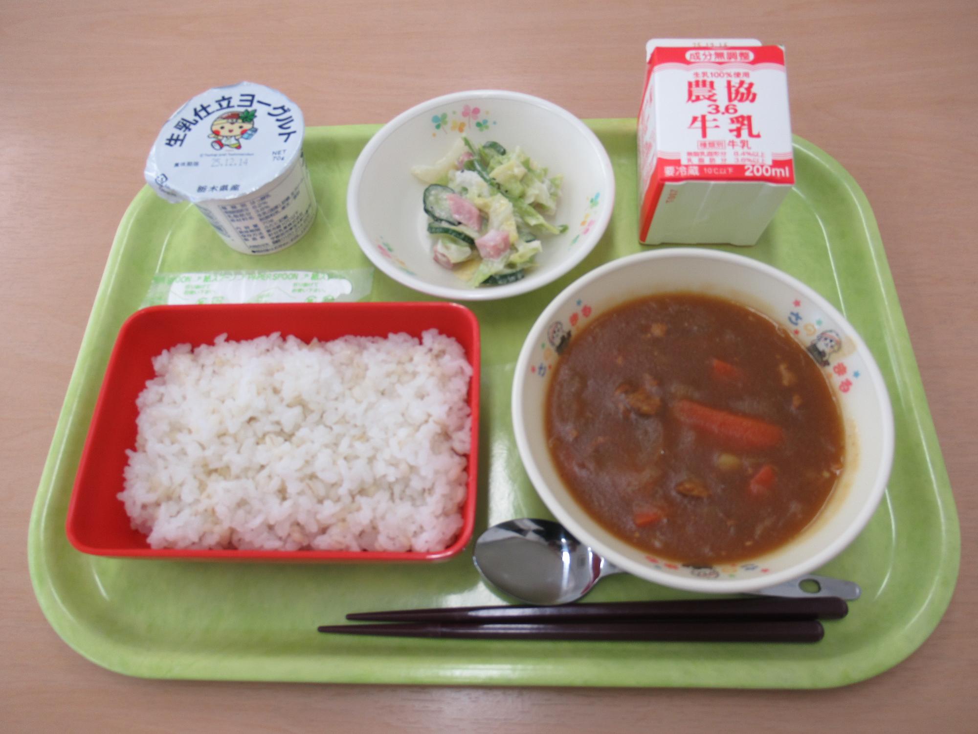 令和7年12月4日南部学校給食センター給食写真