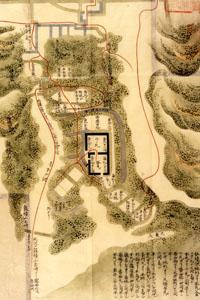 諸国古城之図に描かれた唐沢山城の本丸や城の周辺が描かれた図の写真